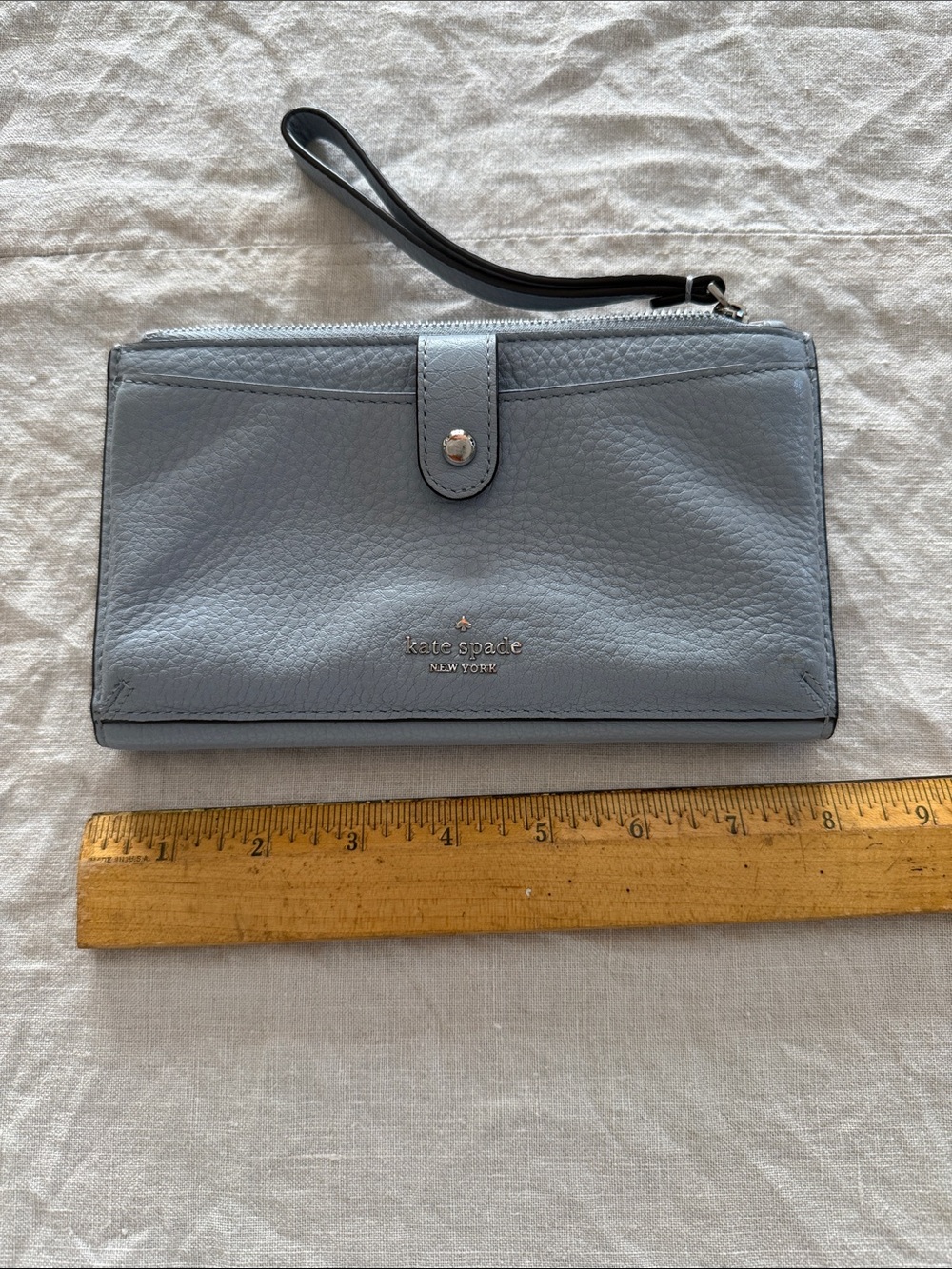 EUC Kate Spade ♠️ light blue pebbled leather wristlet wallet with wrist strap